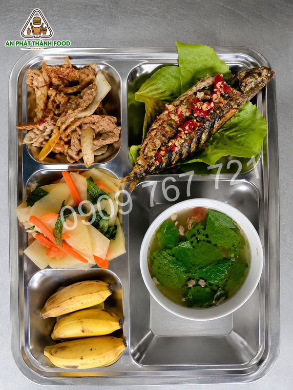 Suất ăn công nghiệp